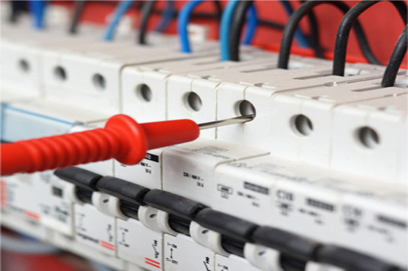 紅黃藍(lán)三根電線怎么接？